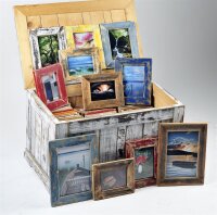 Großer Bilderrahmen 50x70 cm in Mint-Türkis aus recyceltem Alt-Holz